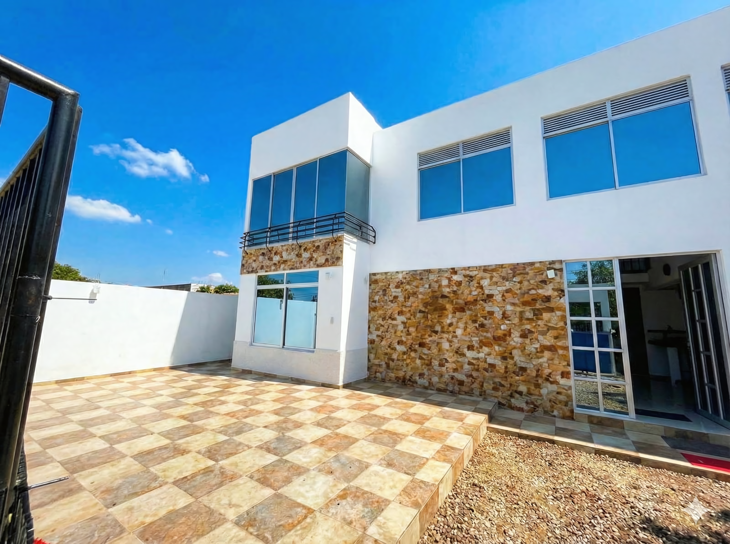 Casa para 12 con piscina y zona de fogata